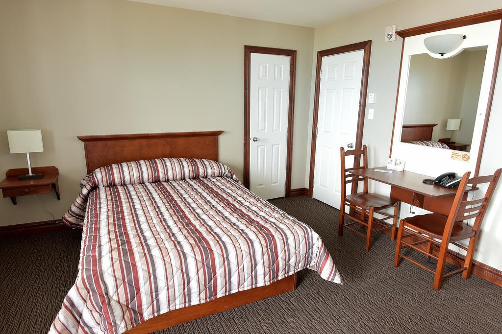 Auberge Sur Mer Charlevoix Saint-Siméon Zimmer foto